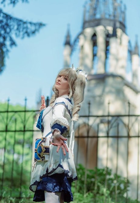 Sophie Katssby star perfect image