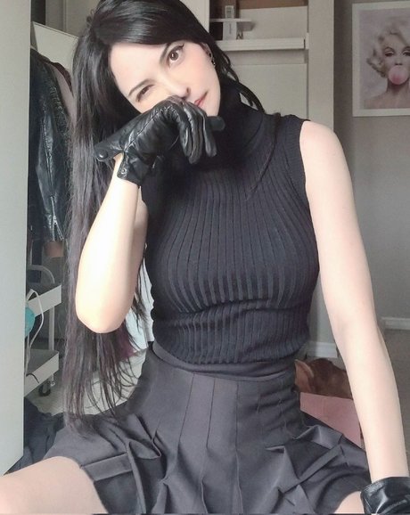 Drellatsun beautiful model pics