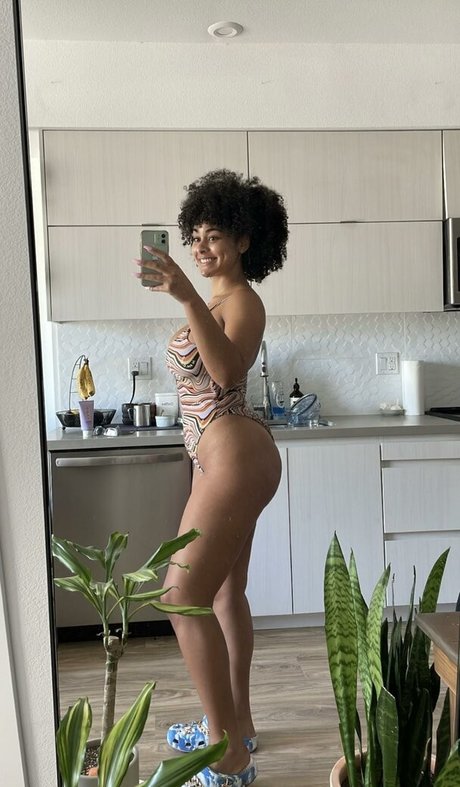 Raina Morris pretty star archive