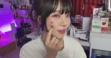 Baerasoni model pretty pictures