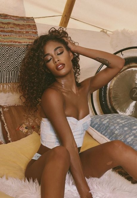 scarlitscandal Profile pic