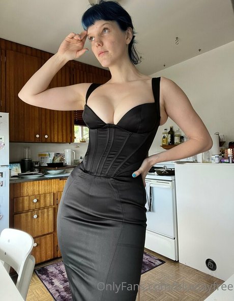 nerdy teen onlyfans beautiful archive