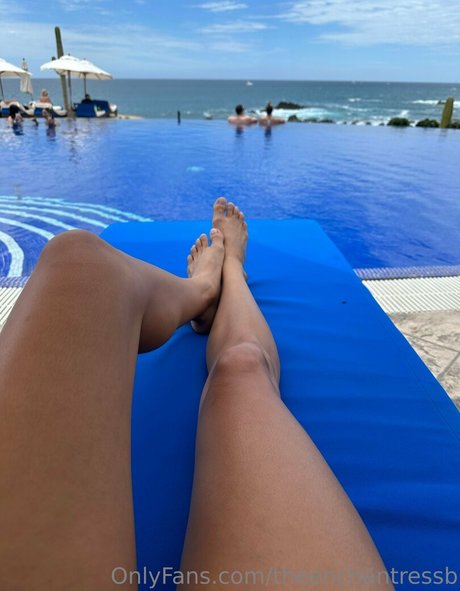 theenchantressb perfect model pictures