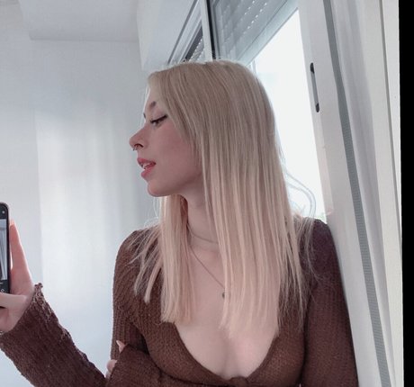 mayinha pornstar nice images