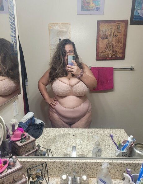 astrid rose22 free actress photos