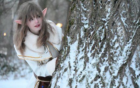 Ella Freya adult model pictures