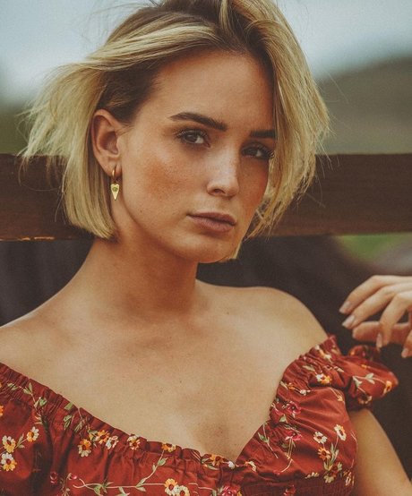 Julia Rommelt exclusive actress pics