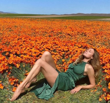 Vanessa Angel star photos