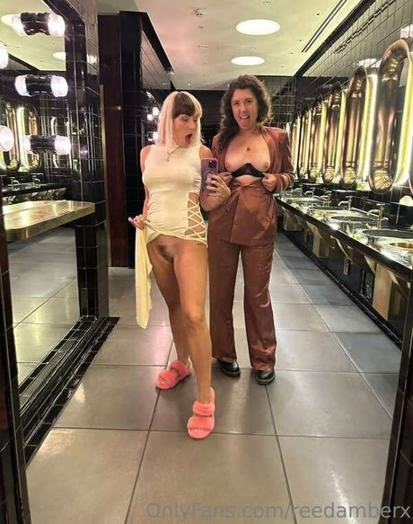 Reed Amber adult star photo