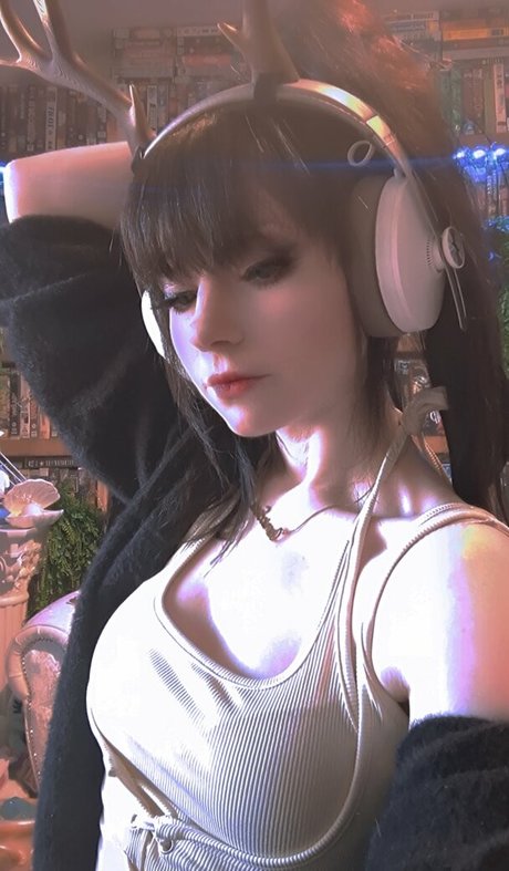 Yogscast Bouphe adult model img