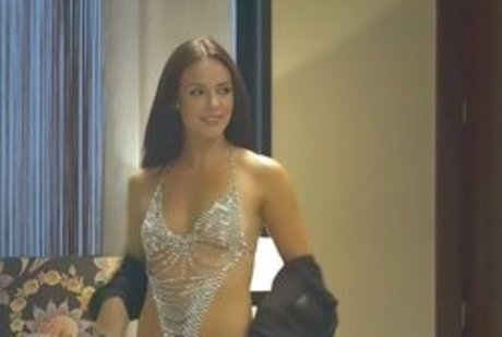 Paolla Oliveira sex star pictures