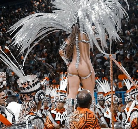 Paolla Oliveira perfect actress photos