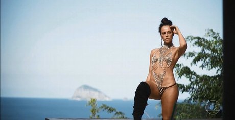 Paolla Oliveira porn actress image
