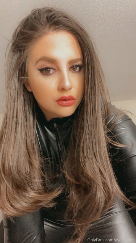 ava hadley top model pics