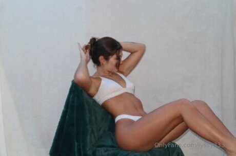 Lyssy3333 hot model galleries