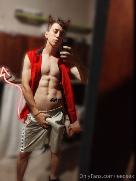 Leeosex pornstar pretty pic