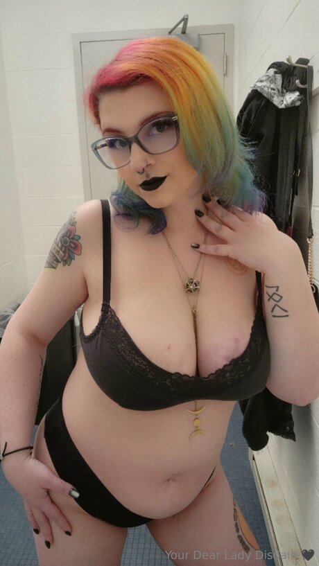 Ladydisdain star perfect pics