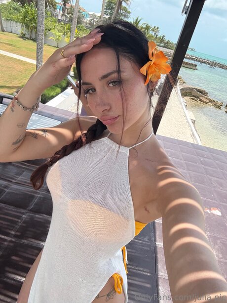 Julia Pic exclusive model gallery