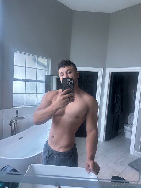 Imreadyfreddy top model pics