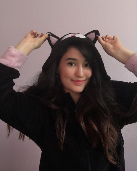 Lia SEXT ME erotic star img