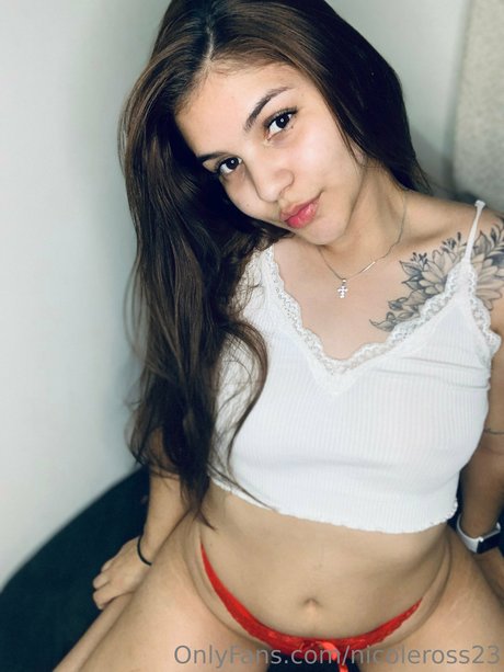 nicole ross 23 model pornographic picture