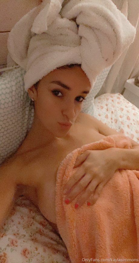 Kayla Simmons free pornstar gallery