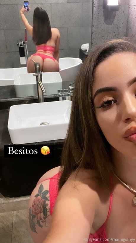 Mamigianyy erotic pornstar pictures