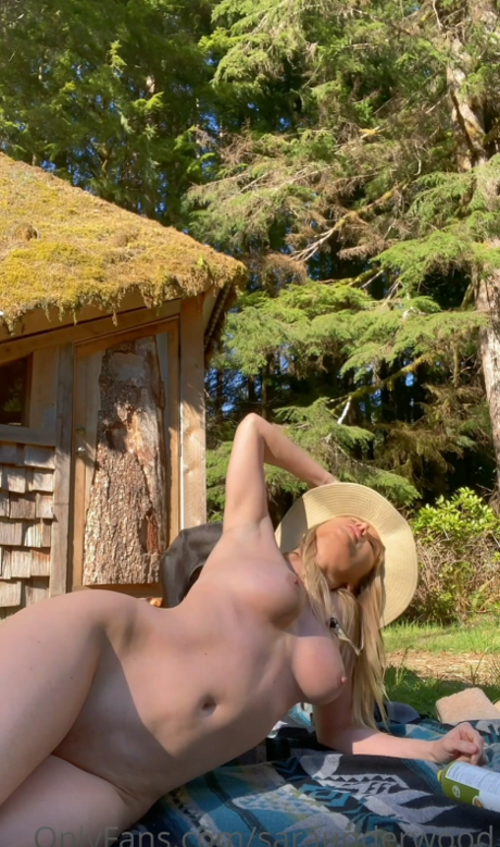 Sara Jean Underwood pornstar exclusive img