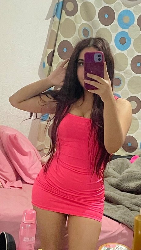 Aylin Ramos model photo