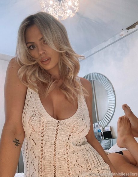 sensual yoga onlyfans nude archive