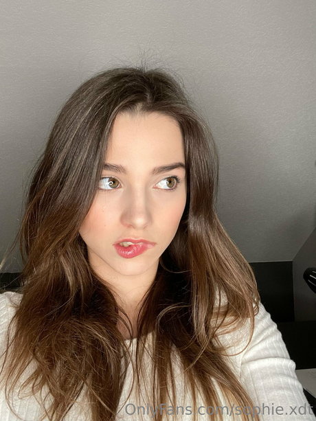 sophie xdt star naked pic