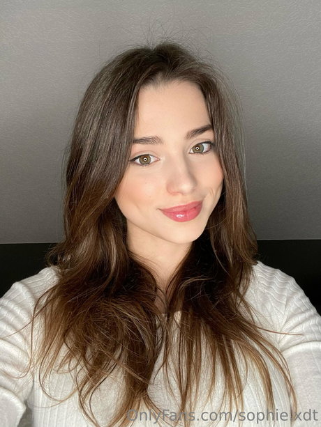 sophie xdt beautiful star image