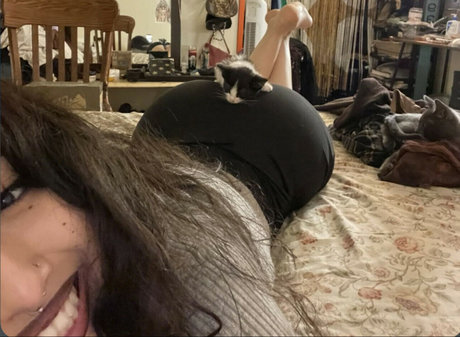 vindigoo erotic model image