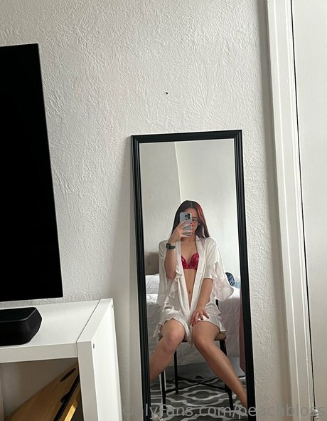 peachbloss nudes star pic