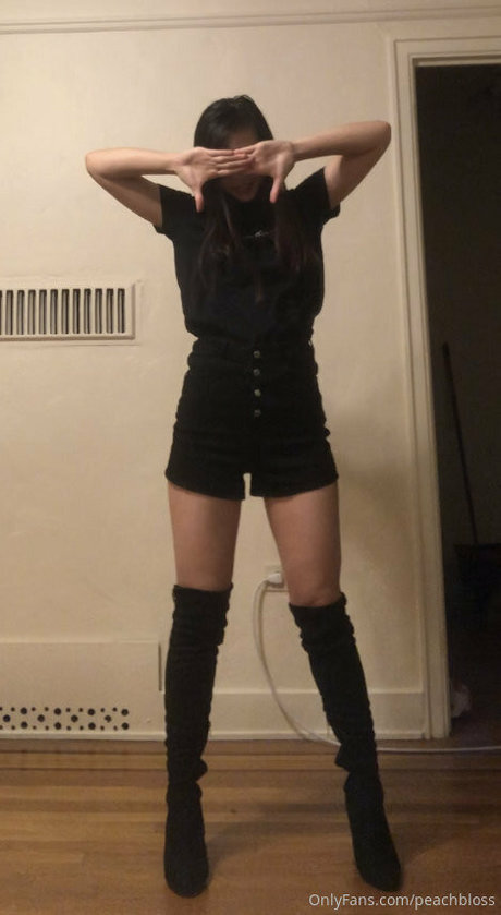 leather leggings onlyfans art porn pics