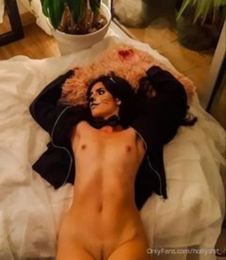 Holly Shit star nudes photos