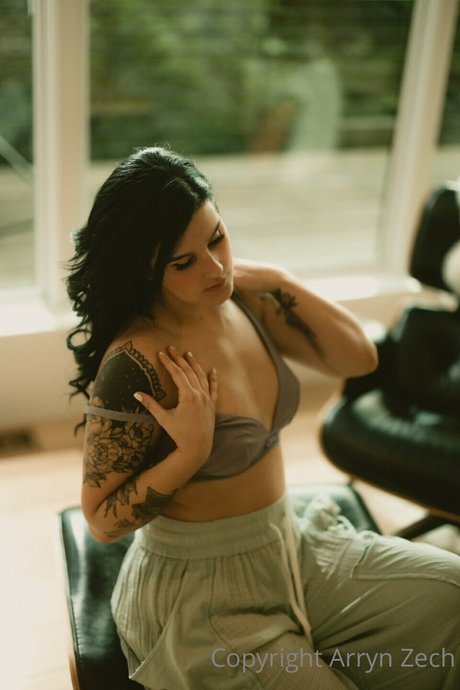 Arryn Zech star high quality pic