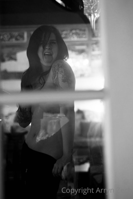 Arryn Zech star naked images