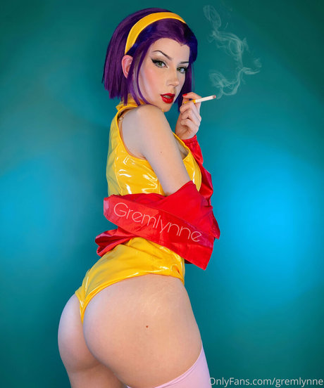 Gremlynne art star photos