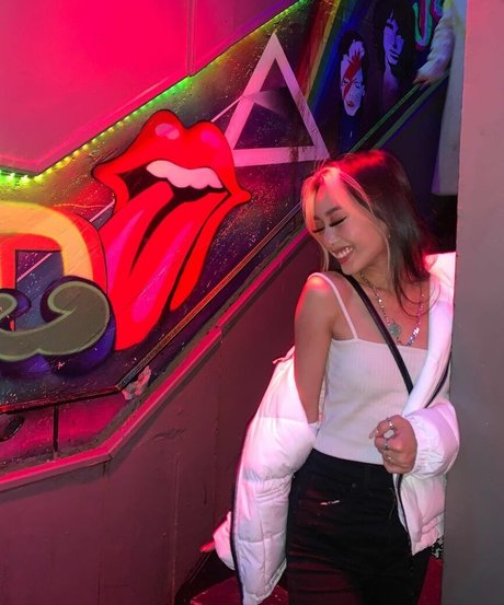 bbygirlmai pornstar pretty images