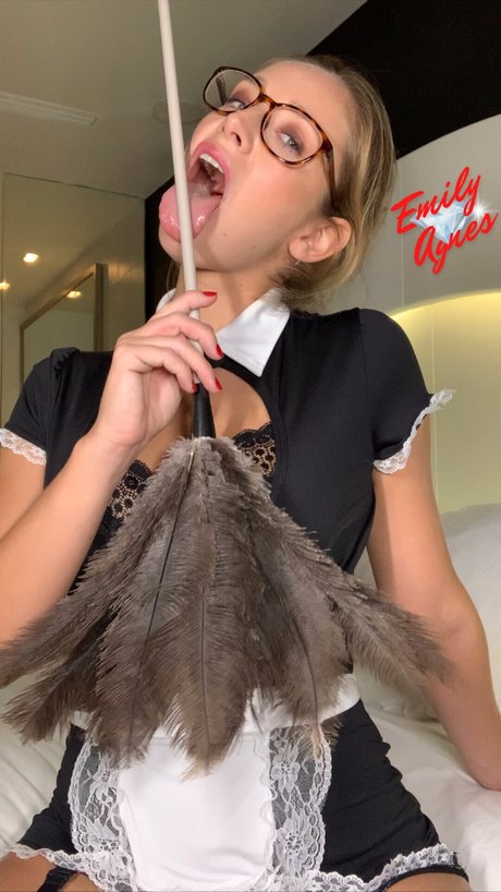 Emily Agnes pornstar pretty images