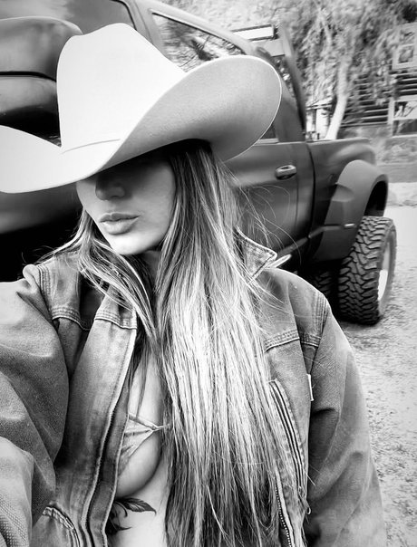 Skylyn Beaty pornstar free galleries