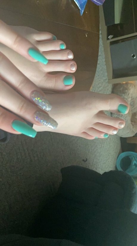 Violet Quinn beautiful actress galleries