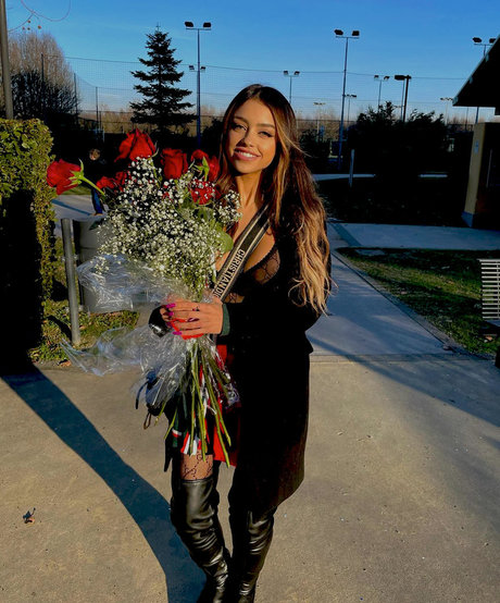 makeup artist onlyfans hot porn pic