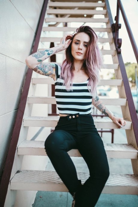 Alysha Nett star free picture