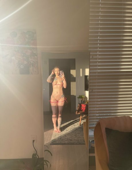 feet licking onlyfans beautiful pics