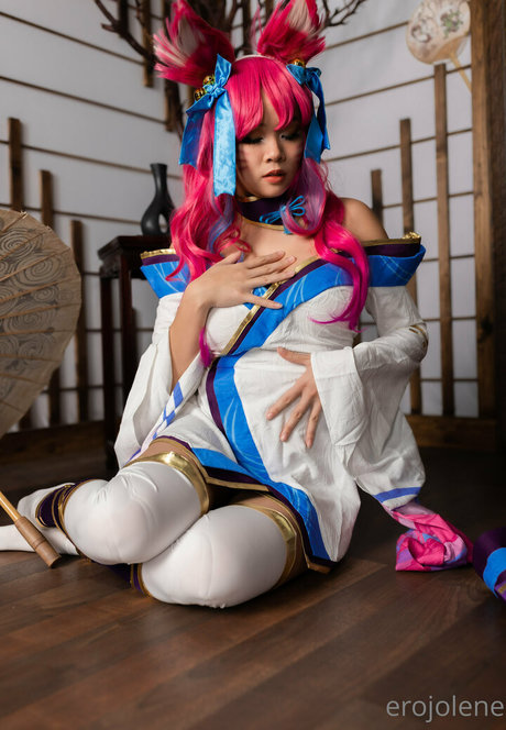 LiquidPyro naked actress archive