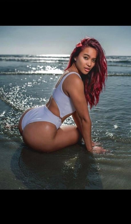 Regina Unite model hd photos