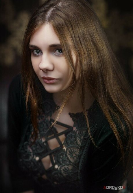 Natali Tihomirova star erotic img