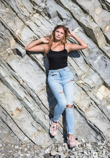 Natali Tihomirova sexy actress galleries